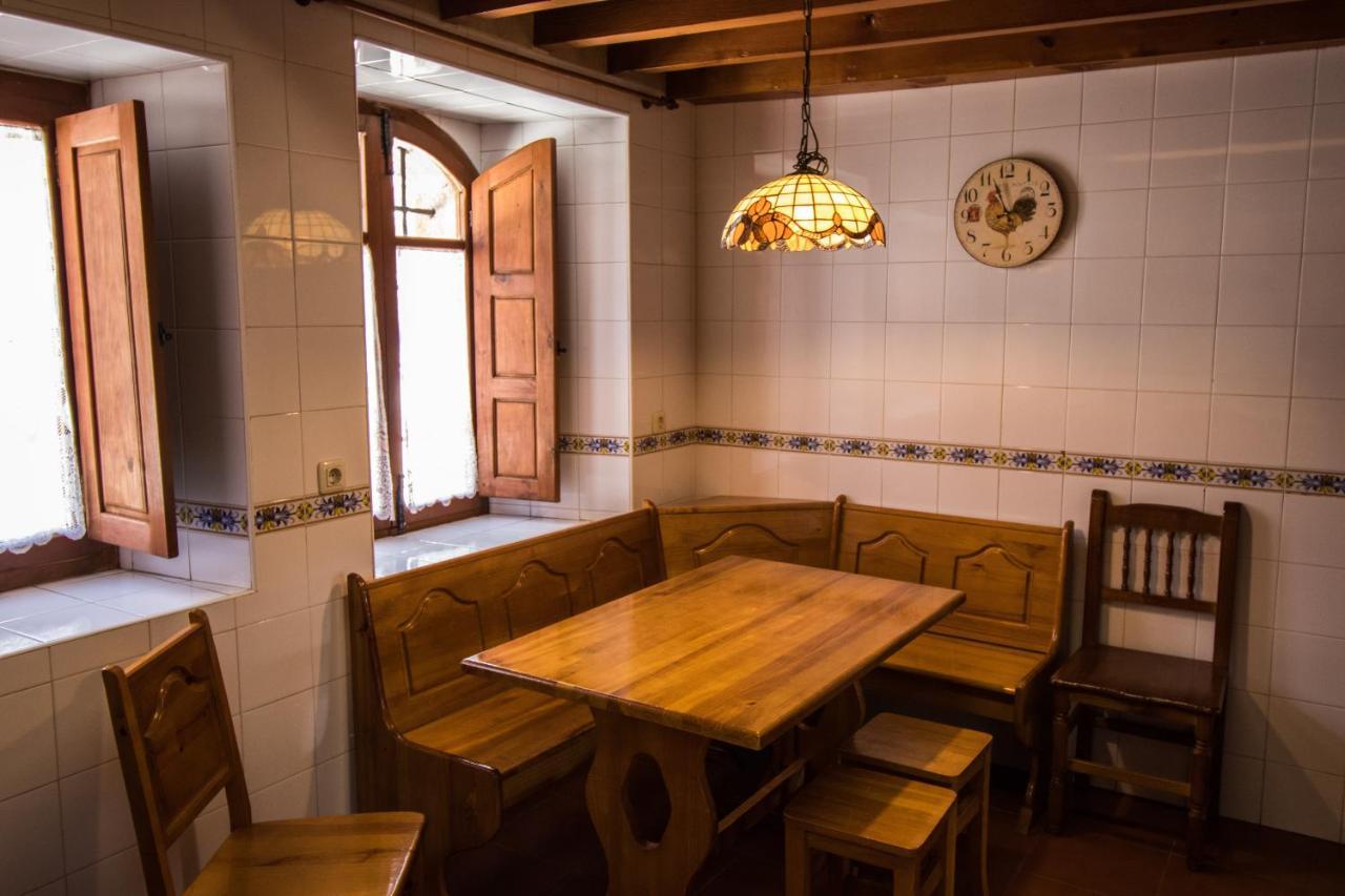 Gasthaus La Casa Del Abuelo Hoyos del Espino Exterior foto