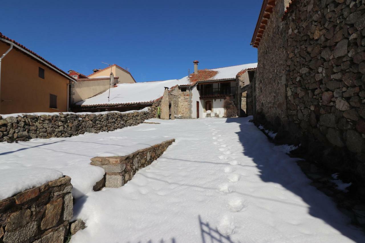Gasthaus La Casa Del Abuelo Hoyos del Espino Exterior foto