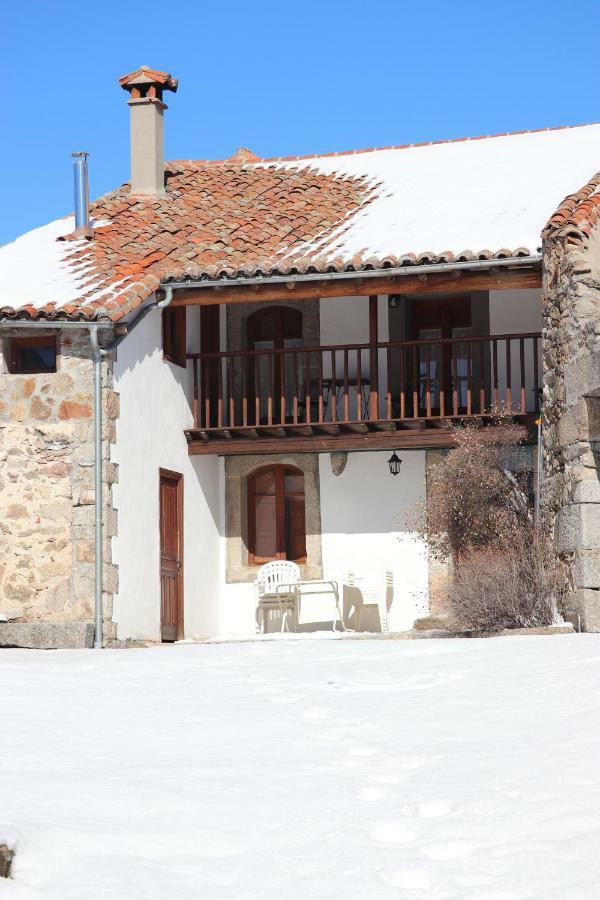 Gasthaus La Casa Del Abuelo Hoyos del Espino Exterior foto